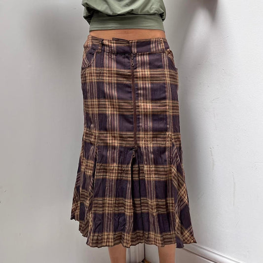Checkered Skirt - Waist 31l